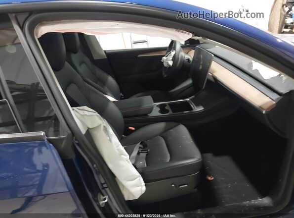 7SAYGDEF8SA343758 2025 TESLA MODEL Y Blue 