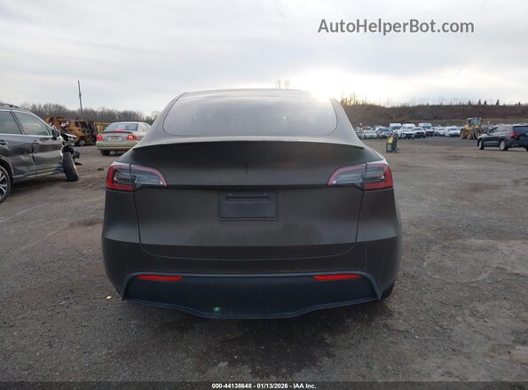 7SAYGDEF9NF518140 2022 TESLA MODEL Y Gray 