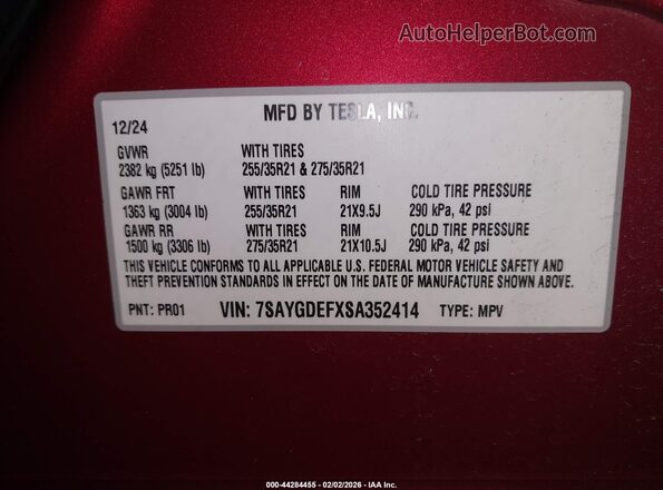 7SAYGDEFXSA352414 2025 TESLA MODEL Y Red ძრავის განყოფილების ხედი