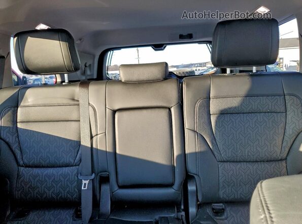 7SVAAABA1PX003235 2023 TOYOTA SEQUOIA Green Vista de los asientos traseros