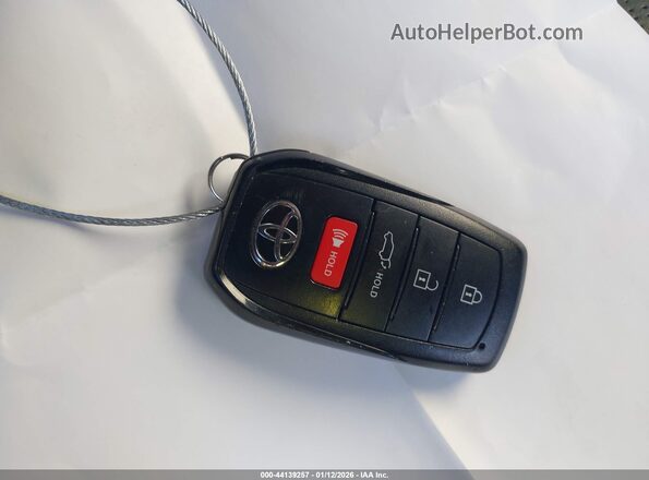 7SVAAABA1PX008855 2023 TOYOTA SEQUOIA Silver Widok deski rozdzielczej
