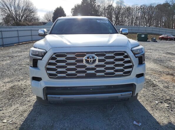 7SVAAABA5TX077249 2026 TOYOTA SEQUOIA White Front view