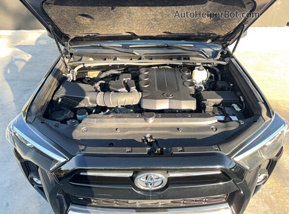 JTEPU5JR4R6249775 2024 TOYOTA 4RUNNER Черный 