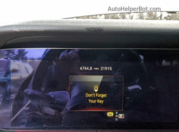 W1KZF8EB7MB000320 2021 MERCEDES-BENZ E Gray Widok tylnych siedzeń