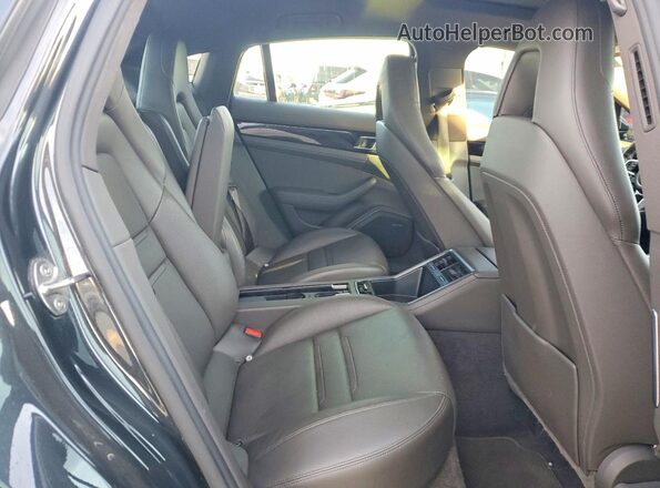 WP0AA2A72HL100409 2017 PORSCHE PANAMERA Gray Widok wnętrza z tyłu