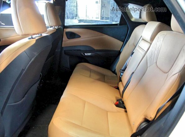 2T2BAMCA7PC027001 2023 LEXUS RX 350 Белый Вид салона спереди