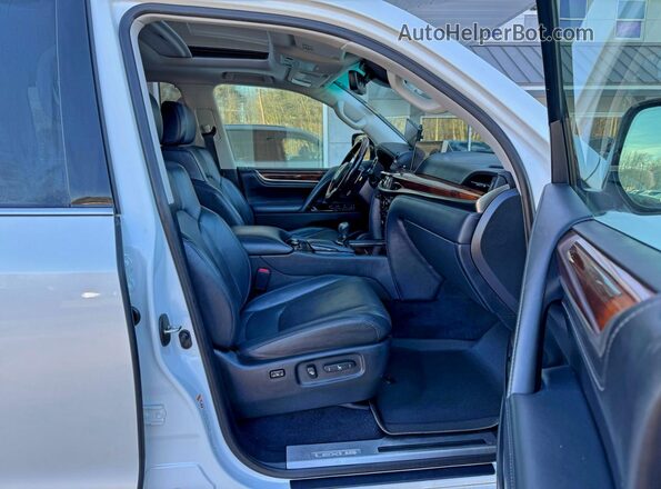 JTJHY7AX5H4247578 2017 LEXUS LX570 White 