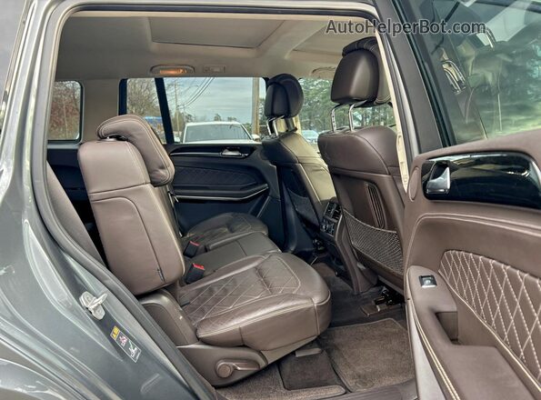 4JGDF7DE2HA962560 2017 MERCEDES-BENZ GLS-CLASS Gray Vista interior delantera
