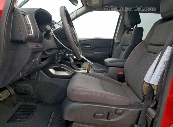 1N6ED1EJ2SN640408 2025 NISSAN FRONTIER Red Widok deski rozdzielczej
