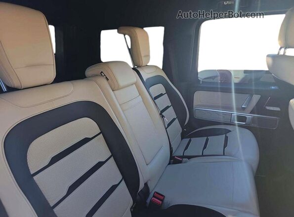 W1NYC7HJ6MX421825 2021 MERCEDES-BENZ G-CLASS Синий Вид салона спереди