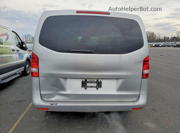 WD4PG2EE1G3132869 2016 MERCEDES-BENZ METRIS Gray Вид салону спереду