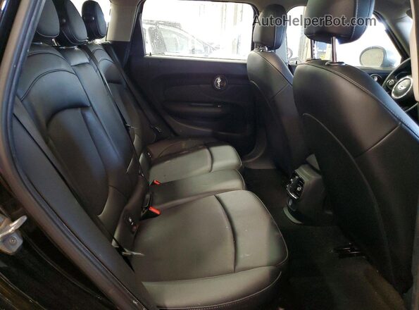 WMWLU1C5XH2C42096 2017 MINI COOPER Black Вид задньої частини салону