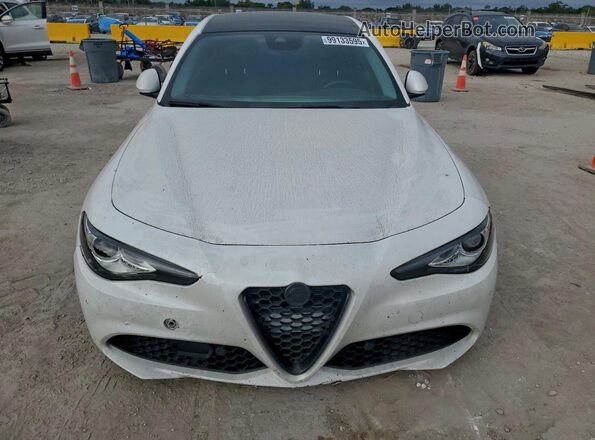 ZARFAECN8J7593343 2018 ALFA ROMEO GIULIA White 