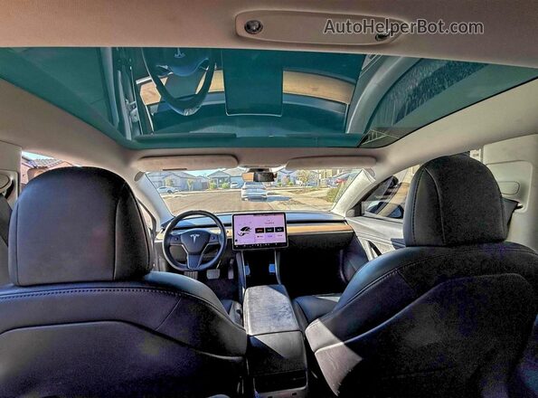 5YJ3E1EA8JF162130 2018 TESLA MODEL Белый 