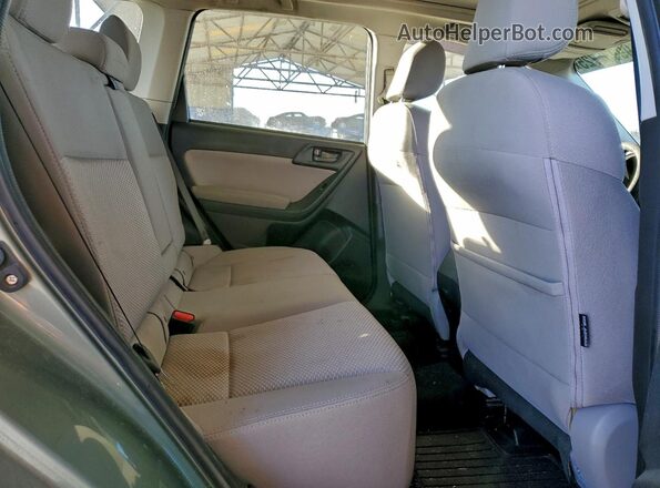 JF2SJADC1GH538221 2016 SUBARU FORESTER 2.5 Green Вид задньої частини салону