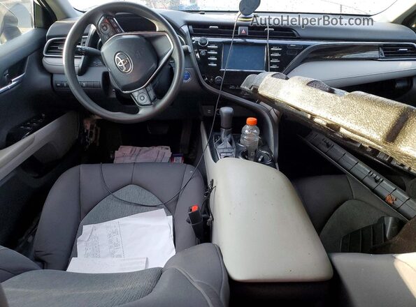 4T1B31HK0KU511467 2019 TOYOTA LE Silver 
