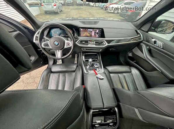 5UXCW2C09M9E23892 2021 BMW X7 Black Front interior view