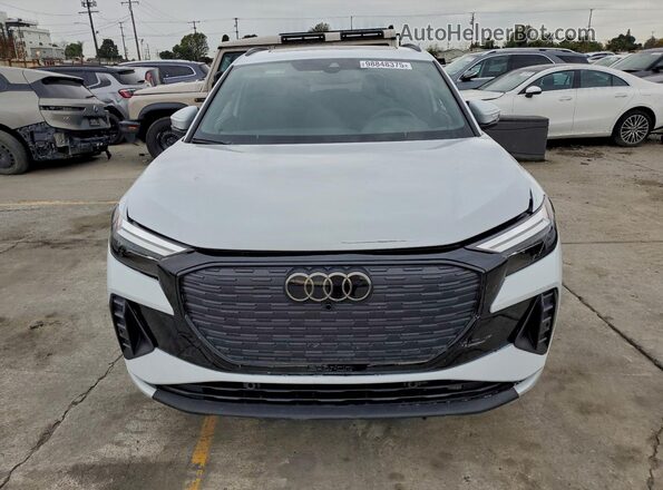 WA1B5BFZ3SP015026 2025 AUDI Q4 White 