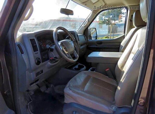 5BZAF0AAXGN853139 2016 NISSAN NV Brown 