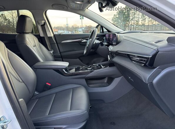 LRBFZKE45SD038356 2025 BUICK ENVISION White 
