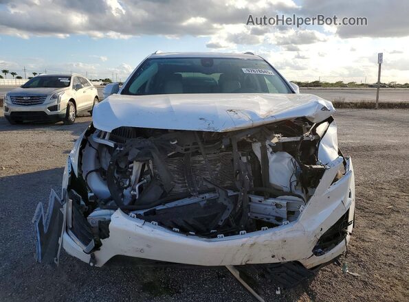 1GYKNCRS8JZ182473 2018 CADILLAC XT5 White 
