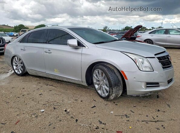 2G61M5S30H9106711 2017 CADILLAC XTS Серебряный Вид спереди
