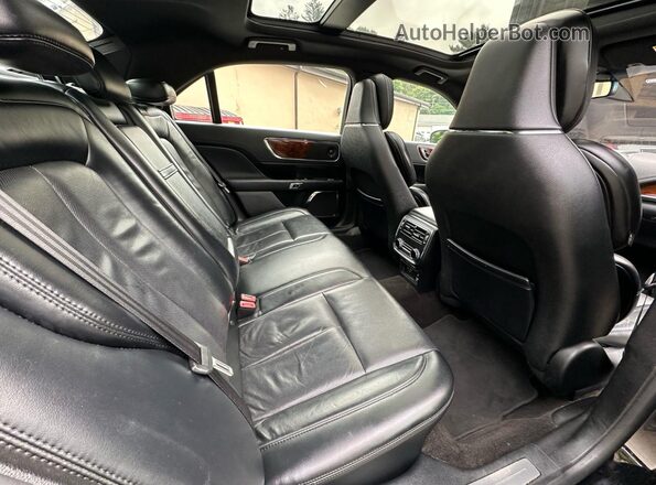1LN6L9NP8L5601946 2020 LINCOLN CONTINENTA Black Widok wnętrza z przodu