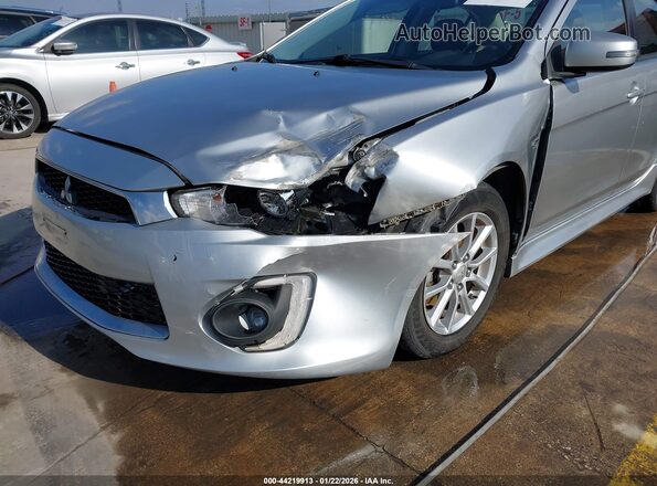JA32U2FU0GU012914 2016 MITSUBISHI LANCER Серебряный Вид спереди