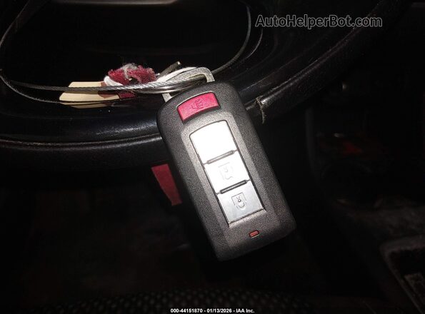 JA4AD3A30GZ014533 2016 MITSUBISHI OUTLANDER White Widok deski rozdzielczej