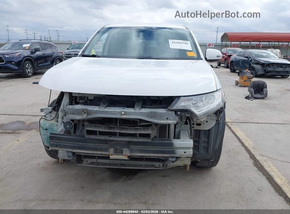 JA4AD3A30HZ028840 2017 MITSUBISHI OUTLANDER White Rear interior view