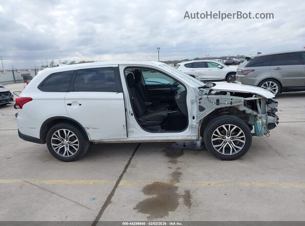 JA4AD3A30HZ028840 2017 MITSUBISHI OUTLANDER White 360 interior view