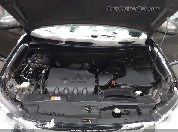 JA4AD3A34JZ021704 2018 MITSUBISHI OUTLANDER Gray Vista trasera