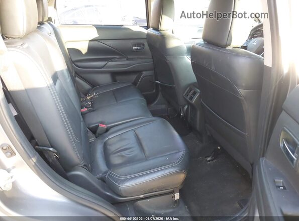 JA4AD3A34KZ030565 2019 MITSUBISHI OUTLANDER Silver VIN sticker view