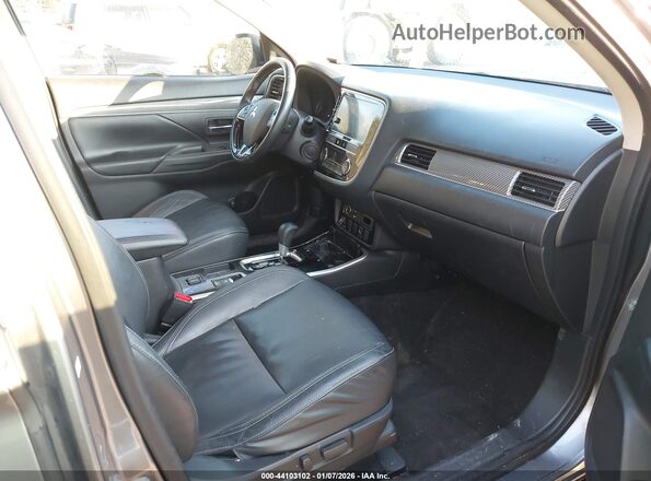 JA4AD3A34KZ030565 2019 MITSUBISHI OUTLANDER Silver Front interior view