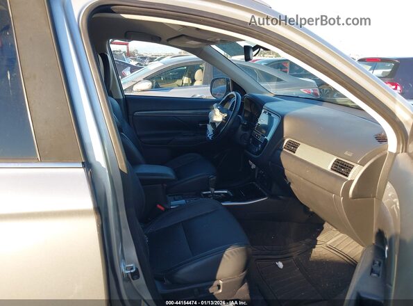JA4AD3A38KZ024669 2019 MITSUBISHI OUTLANDER Серый Вид салона спереди
