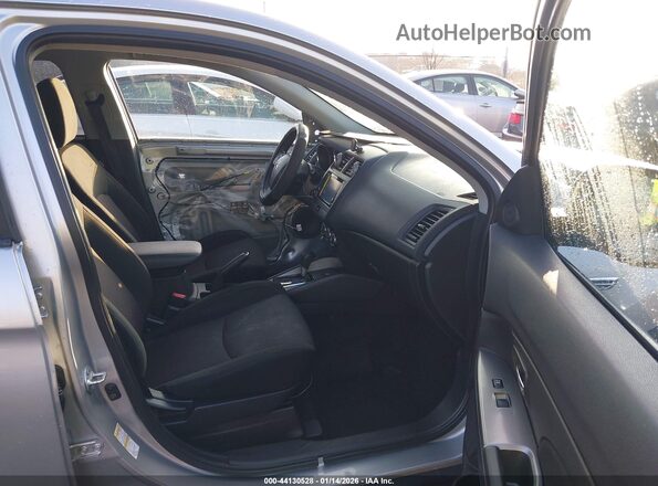 JA4AR3AU5KU013605 2019 MITSUBISHI OUTLANDER SPORT Silver Սալոնի դիմացի տեսք