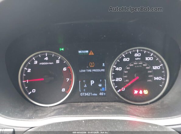 JA4AT4AA3JZ043359 2018 MITSUBISHI ECLIPSE CROSS White Հետևի նստատեղերի տեսք