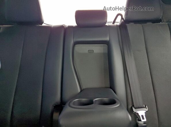 JA4ATWAA2PZ050176 2023 MITSUBISHI ECLIPSE Silver Вид задніх сидінь