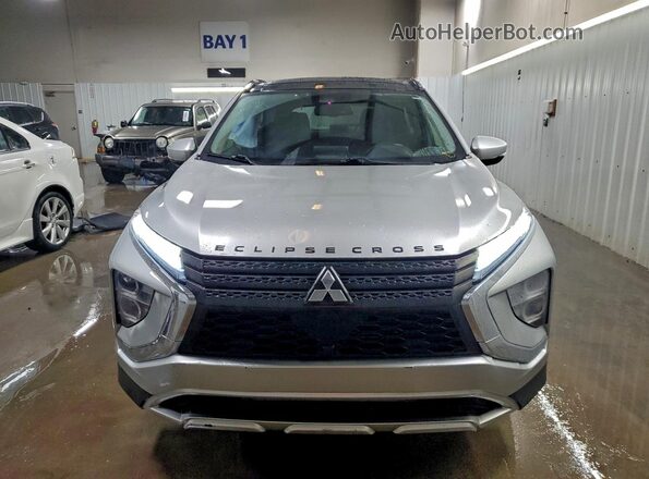 JA4ATWAA7PZ001393 2023 MITSUBISHI ECLIPSE Silver Widok z przodu