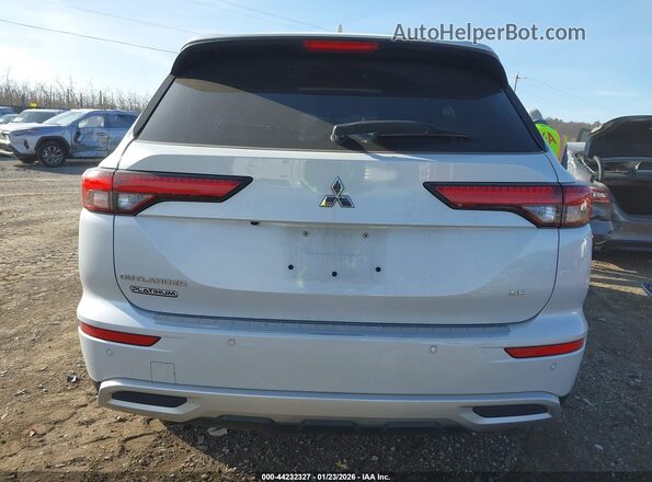 JA4J3VA89RZ087834 2024 MITSUBISHI OUTLANDER White 