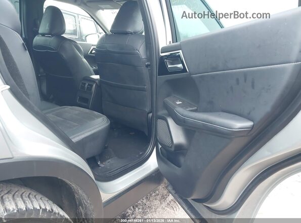 JA4J4UA83PZ024555 2023 MITSUBISHI OUTLANDER Silver 
