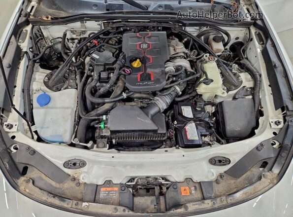 JC1NFAEK0H0113623 2017 FIAT 124 Белый Вид задней части салона
