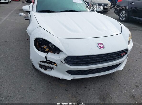 JC1NFAEK2H0106334 2017 FIAT 124 SPIDER White Вид спереду