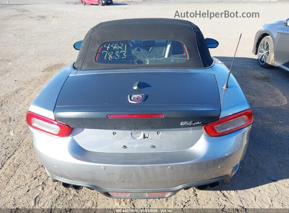 JC1NFAEK2H0118922 2017 FIAT 124 SPIDER Серебряный 