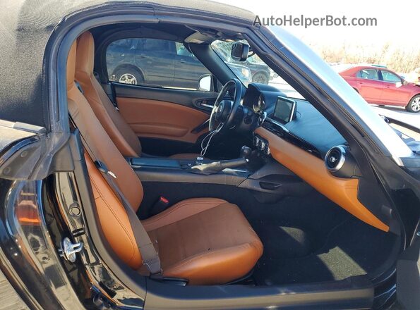 JC1NFAEK5H0104660 2017 FIAT 124 Черный Вид задних сидений