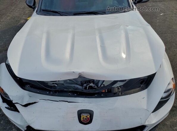 JC1NFAEK7J0134958 2018 FIAT 124 White Սալոնի հետևի տեսք