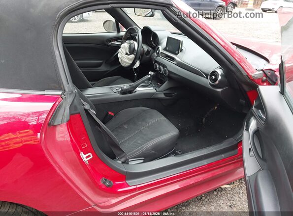 JC1NFAEKXJ0137529 2018 FIAT 124 SPIDER Red Front interior view