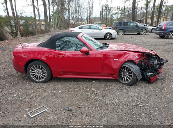 JC1NFAEKXJ0137529 2018 FIAT 124 SPIDER Red Rear interior view