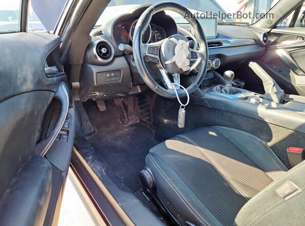 JC1NFAEKXJ0138647 2018 FIAT 124 Blue Առջևի վահանակի տեսք