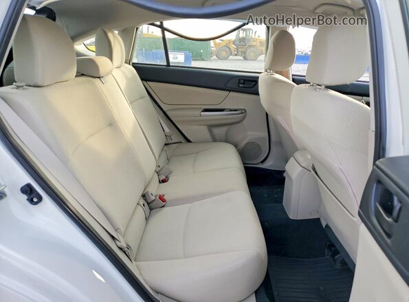 JF1GPAA65G9290797 2016 SUBARU IMPREZA White Vista de los asientos traseros
